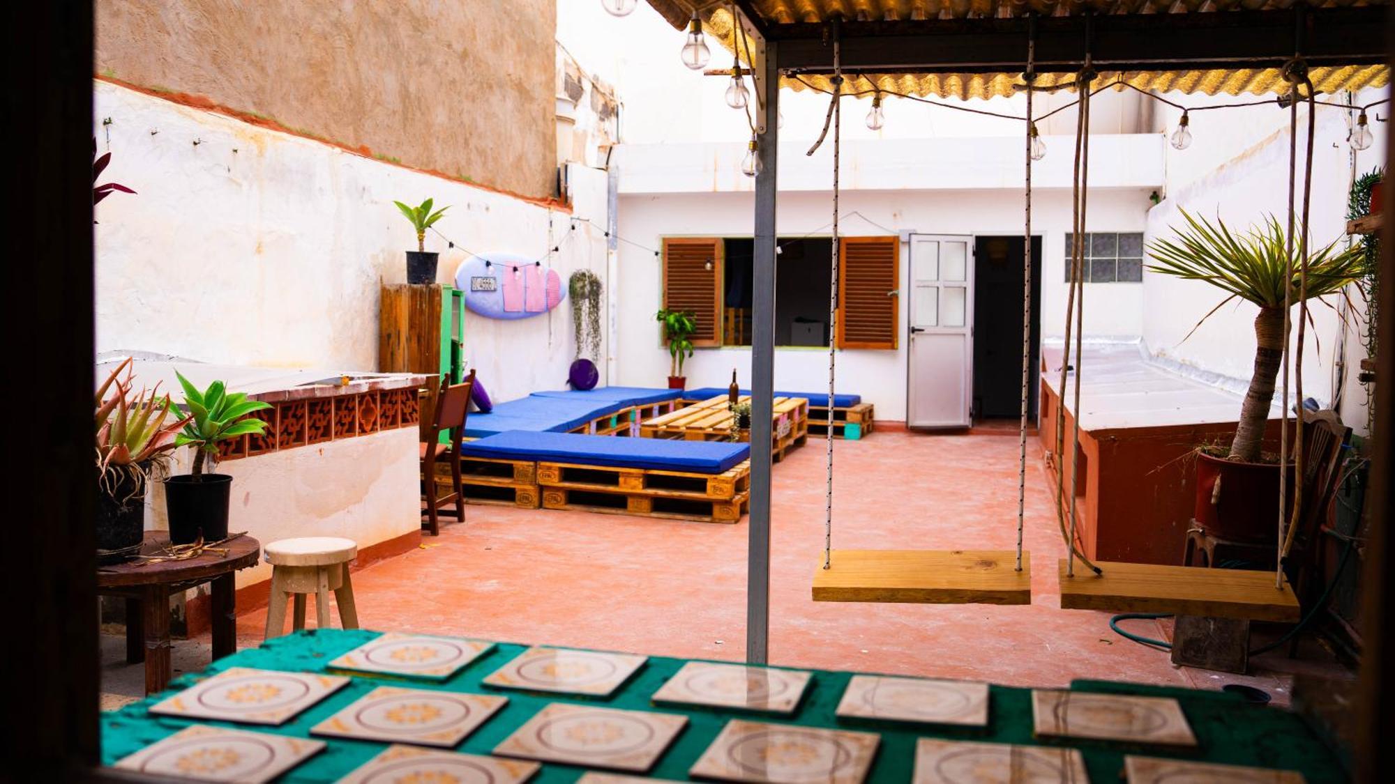 Dona Rose Surf Hostel Las Palmas / Gran Canaria Exterior foto